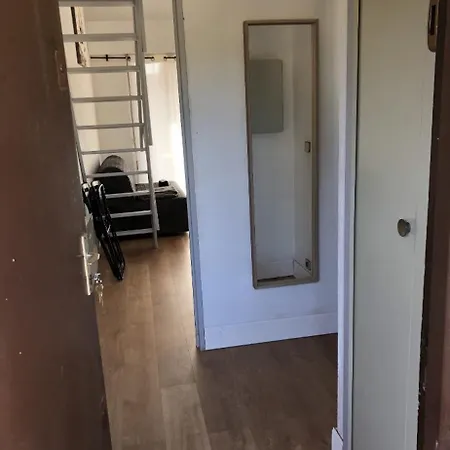 Studio Cyr Sur Mer Apartamento *